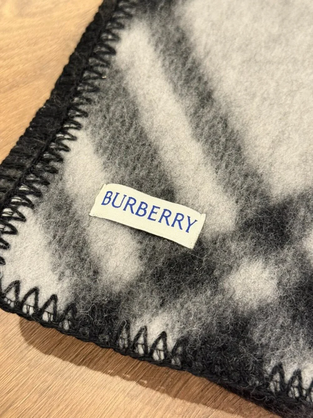 Burberry Black Check Wool Scarf Classic Nova Check Unisex Soft | MSRP $645 - Picture 12 of 14
